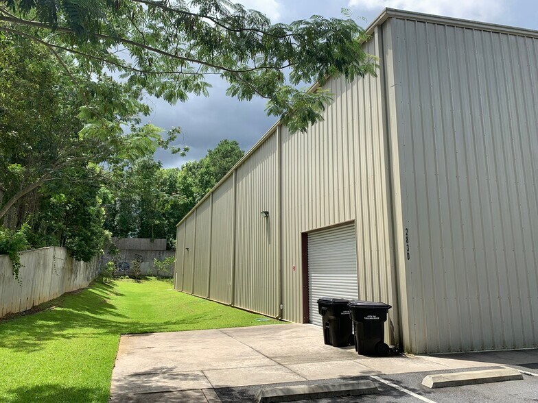 More Photos Of 2830 Industrial Plaza Dr, Tallahassee Industrial For Lease