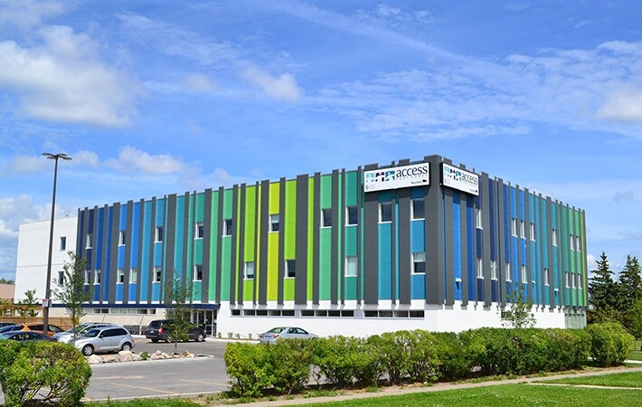 More Photos Of 1910 Pembina Hwy S, Winnipeg Freestanding For Lease