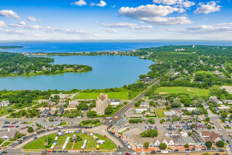 More Photos Of 63 S Euclid Ave, Montauk Restaurant For Sale