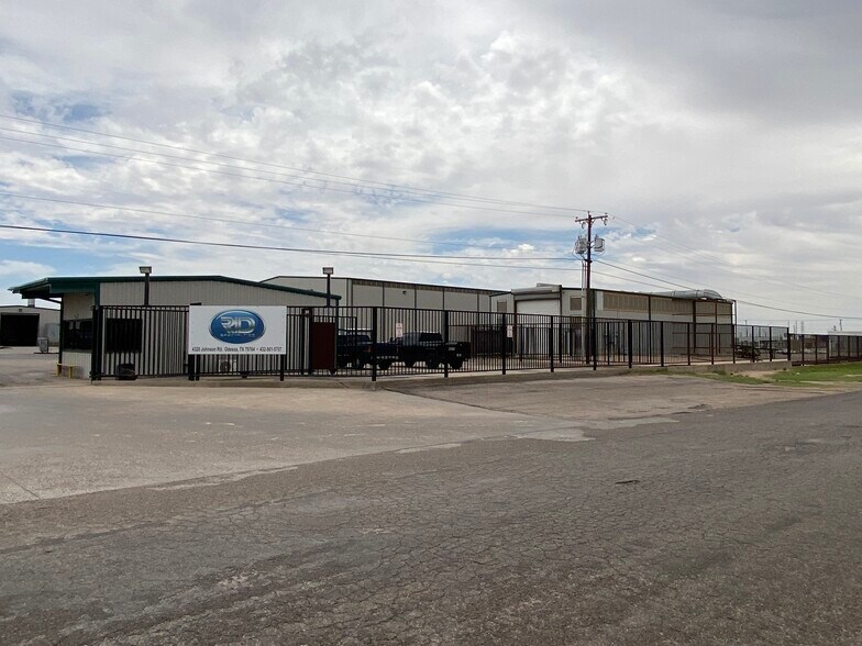 More Photos Of 4320 Johnson Rd, Odessa Warehouse For Sale