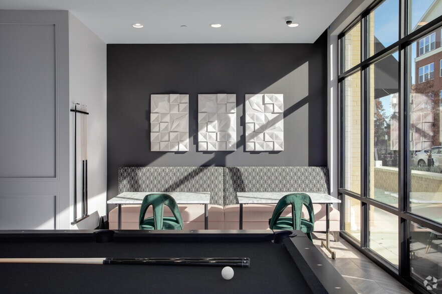 More Photos Of 4040 Gateway Dr, Fairfax Apartments For Lease