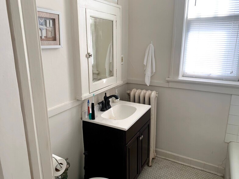 More Photos Of 195 Lexington Pky N, Saint Paul Apartments For Sale