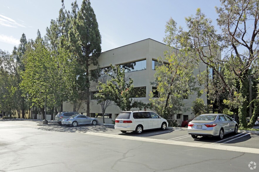 More Photos Of 2876 Sycamore Dr, Simi Valley Medical For Lease