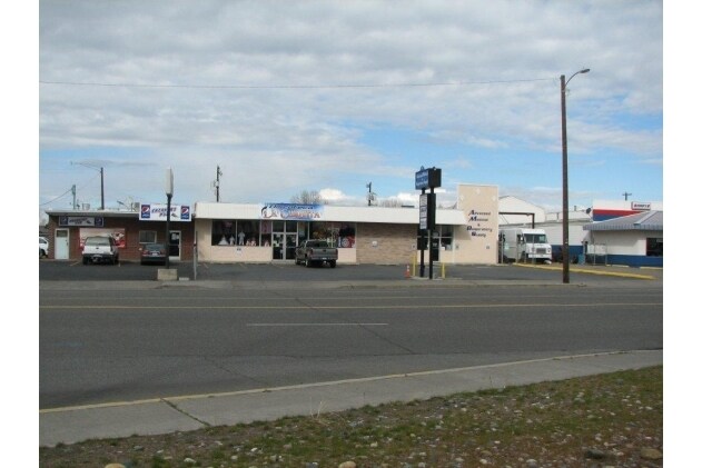 More Photos Of 1320 N 4th Ave, Pasco Office For Lease
