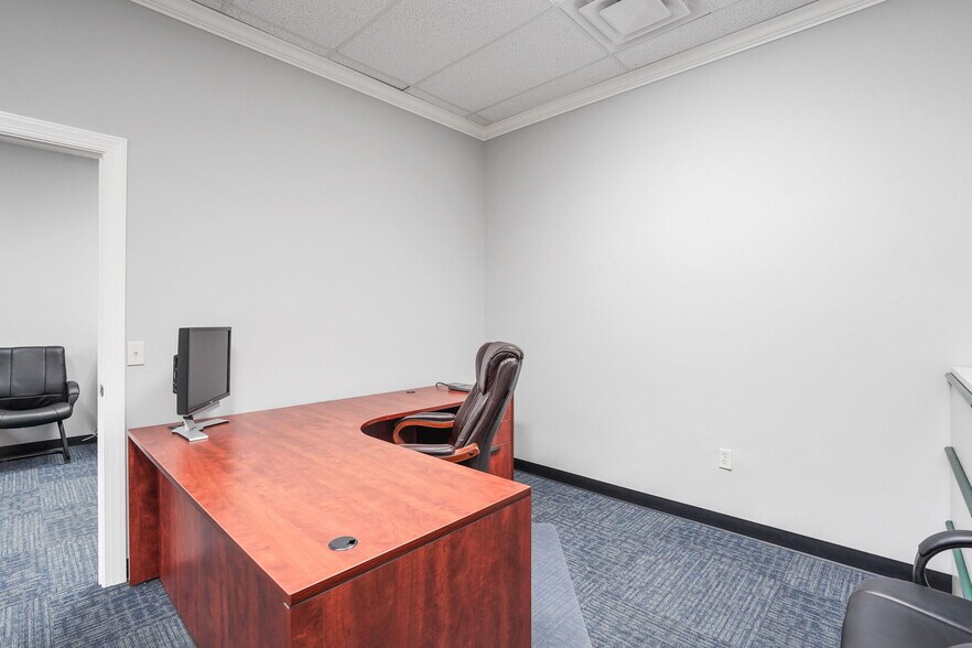 More Photos Of 9743-9757 Fairway Dr, Powell Office For Sale