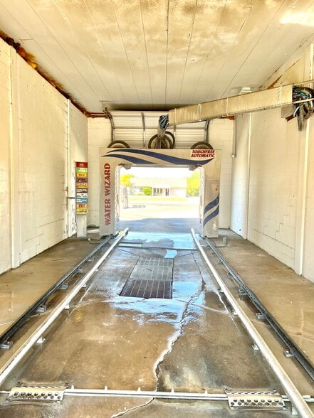 More Photos Of 3003 Arlington, Ada Specialty For Sale