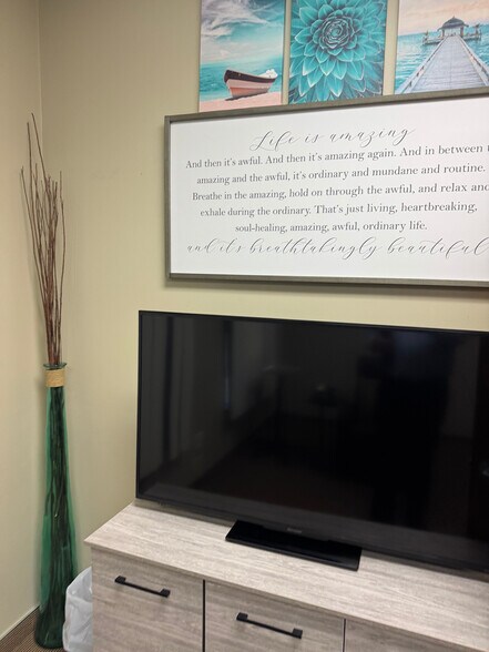 More Photos Of 20311 Birch St, Newport Beach Medical For Lease