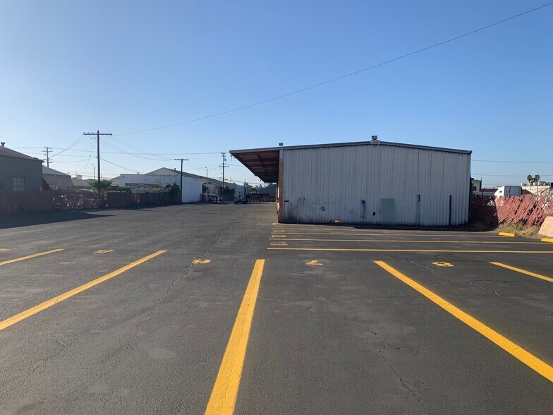 More Photos Of 4843 Cecilia St, Cudahy Land For Lease