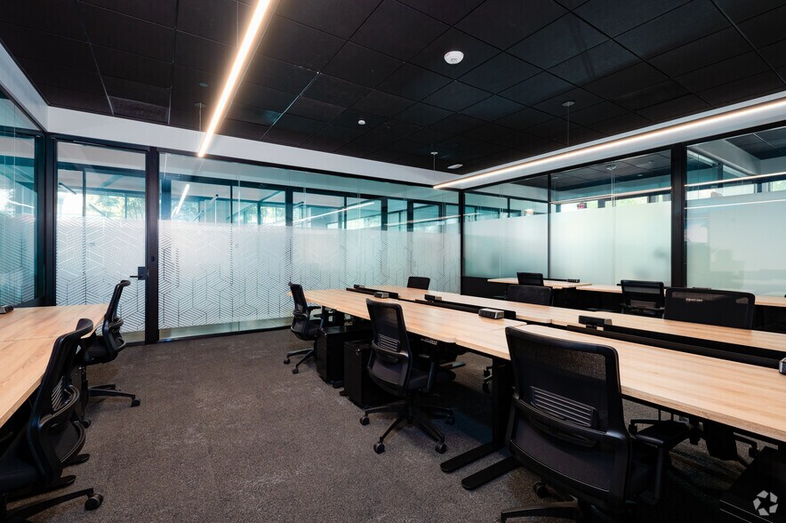 More Photos Of 702 Houston St, Fort Worth Coworking Space