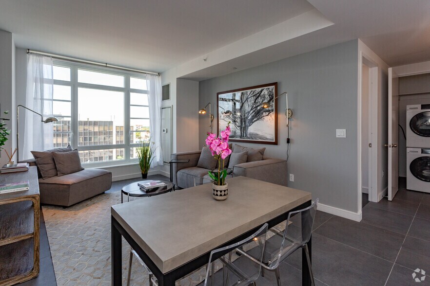 More Photos Of 199 2nd St, Mineola Apartments For Lease