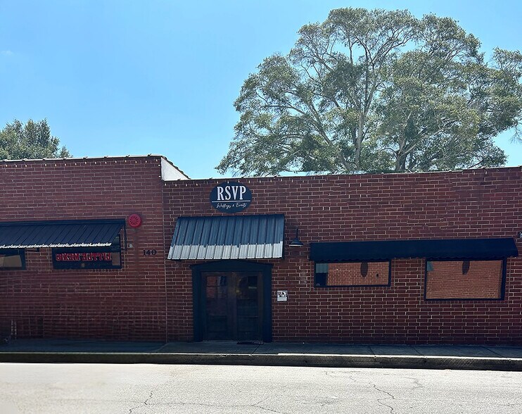 More Photos Of 140 City Hall Ave, Bowdon General Retail For Sale
