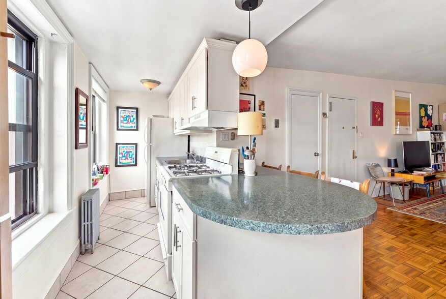 More Photos Of 117 President St, Brooklyn Apartments For Sale