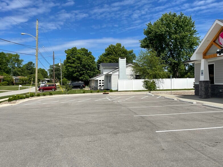 More Photos Of 1750 Leitchfield Rd, Elizabethtown Medical For Sale