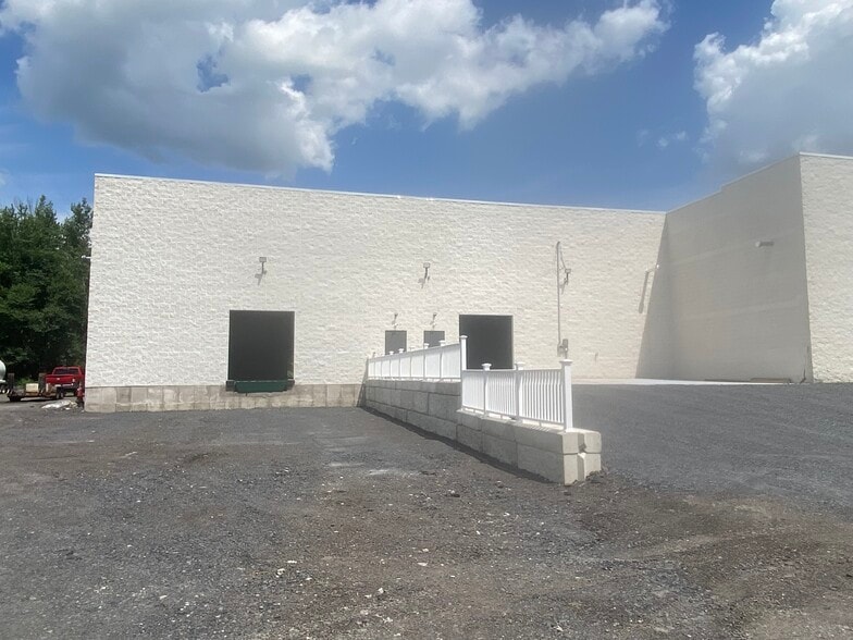 More Photos Of 2261 Sans Souci Pky, Wilkes-Barre Freestanding For Lease