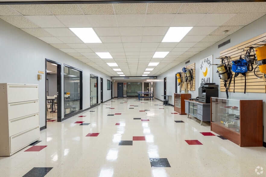 More Photos Of 1525 S Broadway, Saint Louis Office Residential For Sale