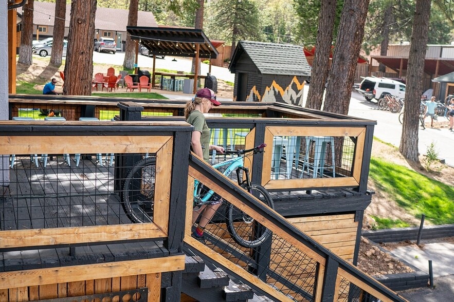 More Photos Of 1612 S Mount Shasta Blvd, Mount Shasta Hotel For Sale