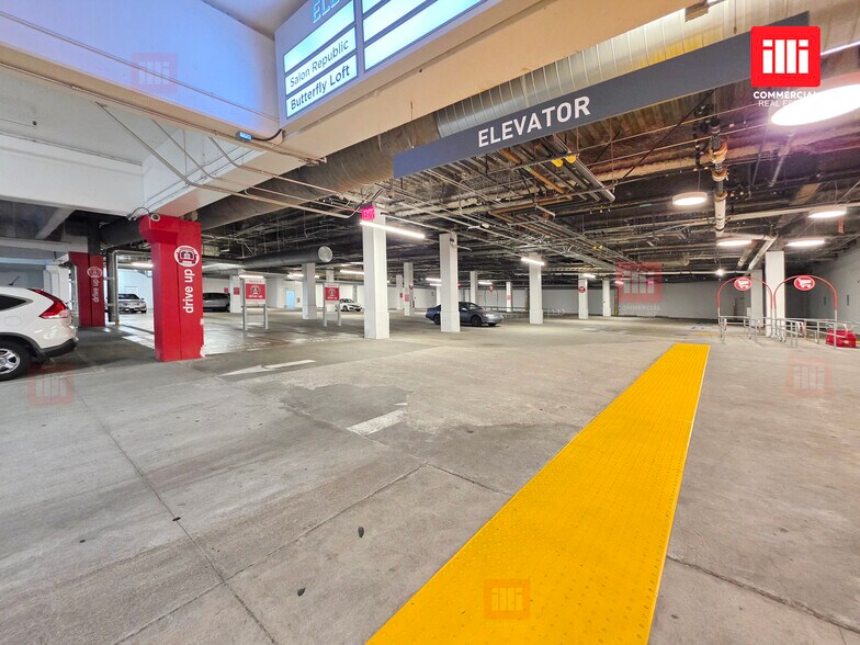 More Photos Of 17401-17405 Ventura Blvd, Encino General Retail For Lease