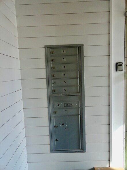 More Photos Of 82 Water St, Torrington Apartments For Lease