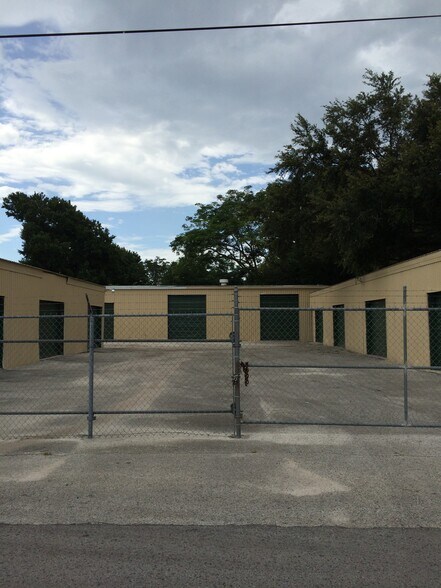 More Photos Of 3408 Avenue W NW, Winter Haven Warehouse For Lease