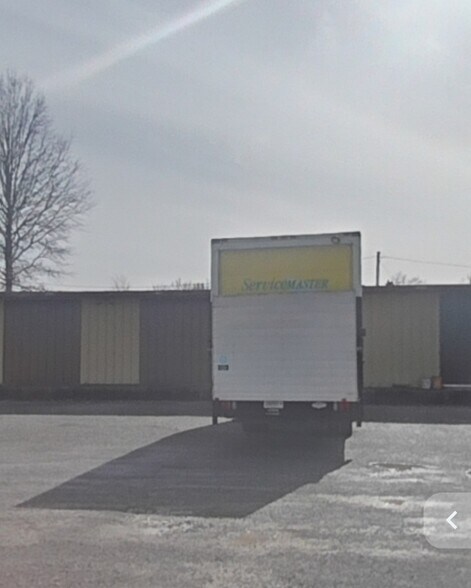 More Photos Of 9966 Samuel Rd, Carterville Self Storage For Sale