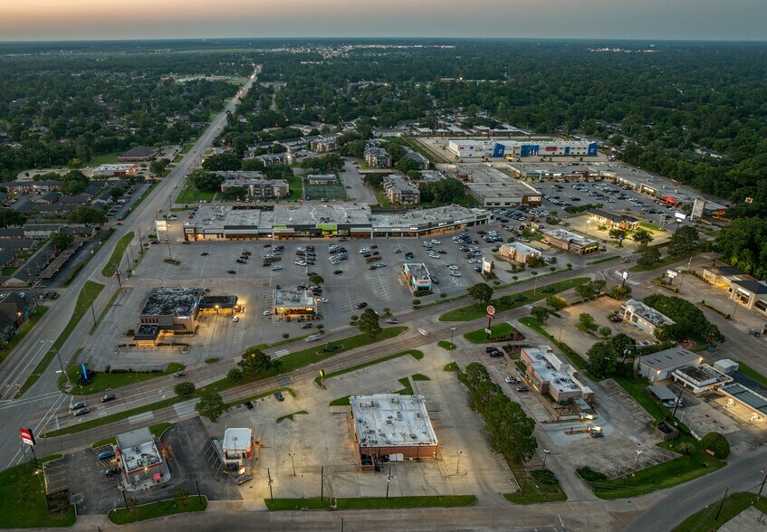 More Photos Of 6420-6474 Phelan Blvd, Beaumont General Retail For Sale