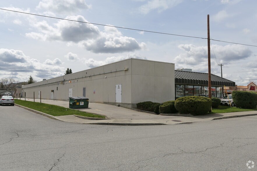 More Photos Of 1300-1312 N Mullan Rd, Spokane Valley Freestanding For Sale