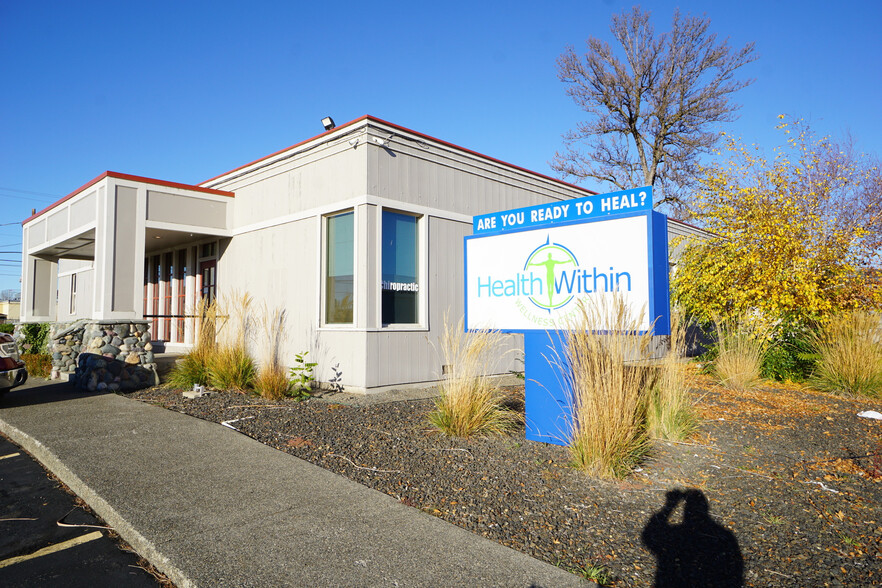 Primary Photo Of 208 N 3rd Ave, Yakima Medical For Lease