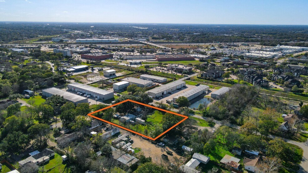 Primary Photo Of 16314 Dundee Rd, Cypress Land For Sale