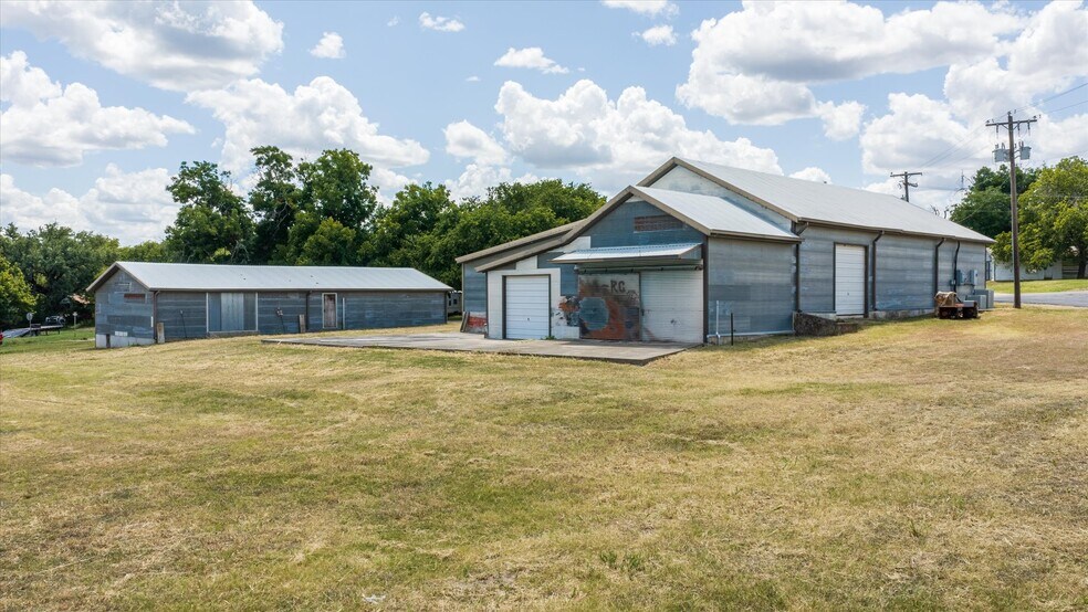 More Photos Of 301 S Main, Meridian Industrial For Sale