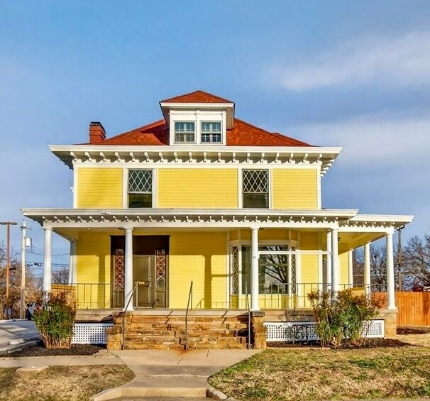 Primary Photo Of 822 S Johnstone Ave, Bartlesville Freestanding For Sale