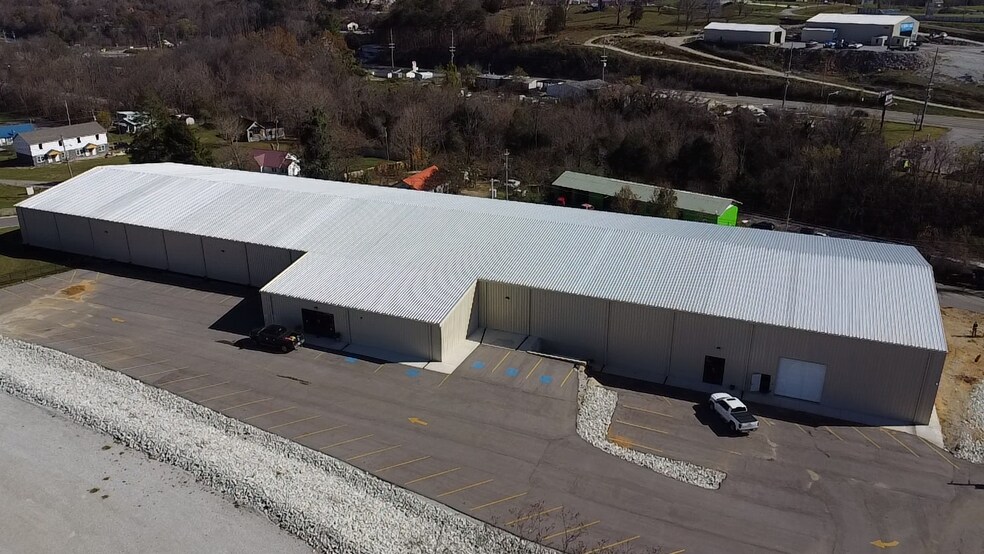 Primary Photo Of 1836 Old Jacksboro LaFollette TN 37766 Hwy, LaFollette Industrial For Sale