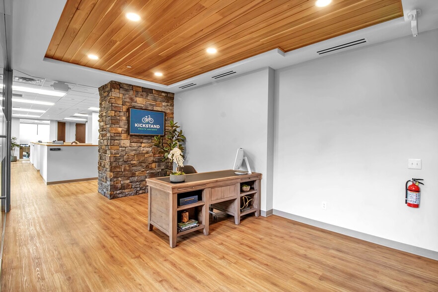 More Photos Of 1250 Pittsford Victor Rd, Pittsford Office For Lease