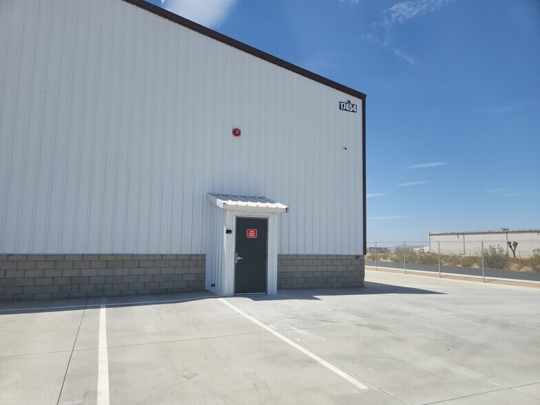 More Photos Of 17454 Adelanto Rd, Adelanto Distribution For Sale
