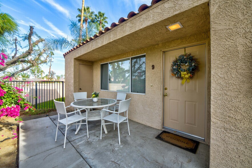 More Photos Of 72805 Park View Dr, Palm Desert Apartments For Sale