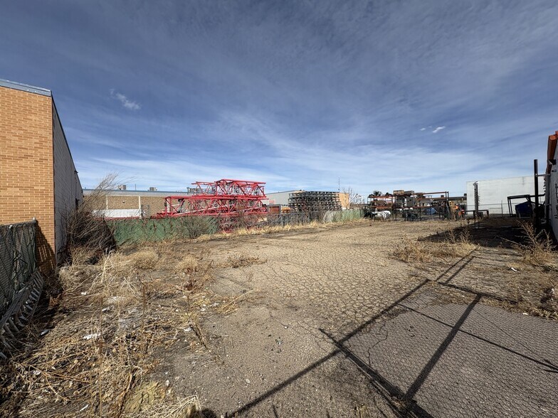 More Photos Of 4981 E 39th Ave, Denver Warehouse For Sale