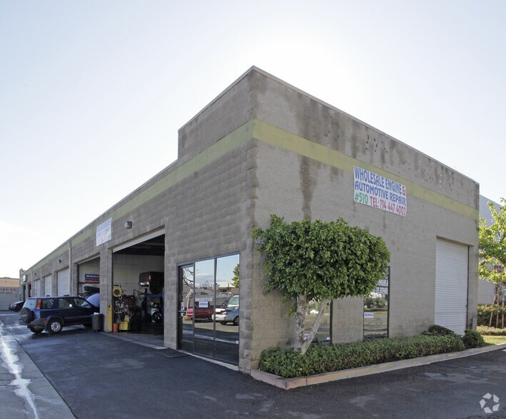 More Photos Of 510-516 Gilbert St, Fullerton Auto Repair For Lease