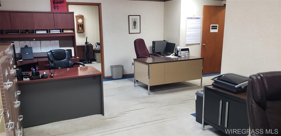 More Photos Of 510 N Daleville Ave, Daleville Office Residential For Sale