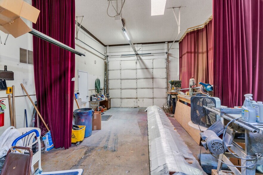 More Photos Of 17 W Sunset Ave, Salt Lake City Light Manufacturing For Sale