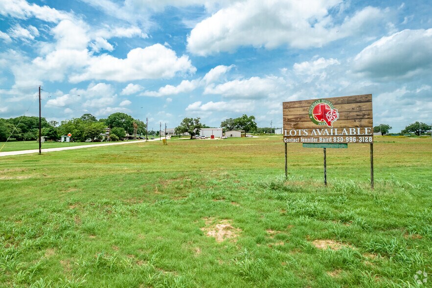 More Photos Of 195 Business Park Ave, Stockdale Land For Sale