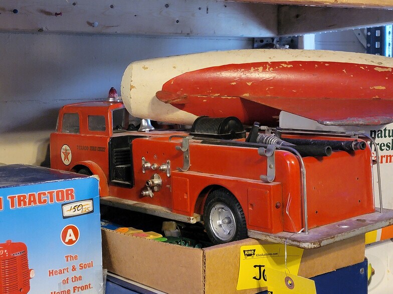 More Photos Of 1045 Eagon St, Barberton Manufacturing For Sale