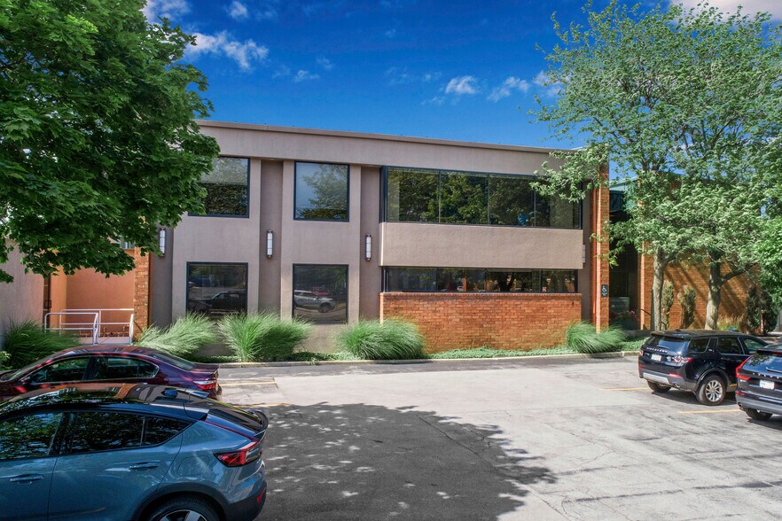 More Photos Of 5166 Main St, Williamsville Office For Sale