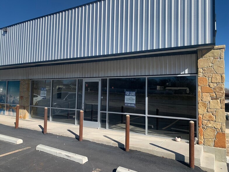 Primary Photo Of 3001 E Highway 199, Springtown Flex For Lease