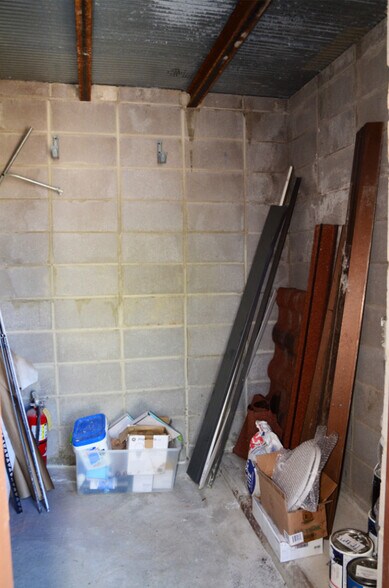 More Photos Of 500 S 20th St, Fort Smith Flex For Lease