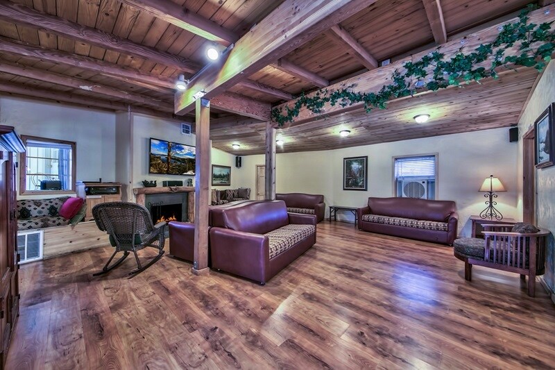 More Photos Of 532 Emerald Bay Rd, South Lake Tahoe Hotel For Sale