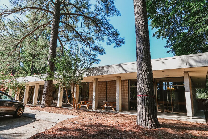 More Photos Of 130 Lexington Ln, Southern Pines Office For Sale