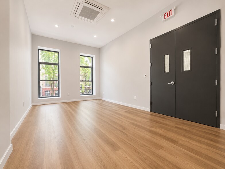 More Photos Of 237 E 31st St, New York Apartments For Lease