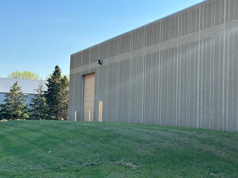 More Photos Of 9600 Fallon Ave NE, Monticello Manufacturing For Sale