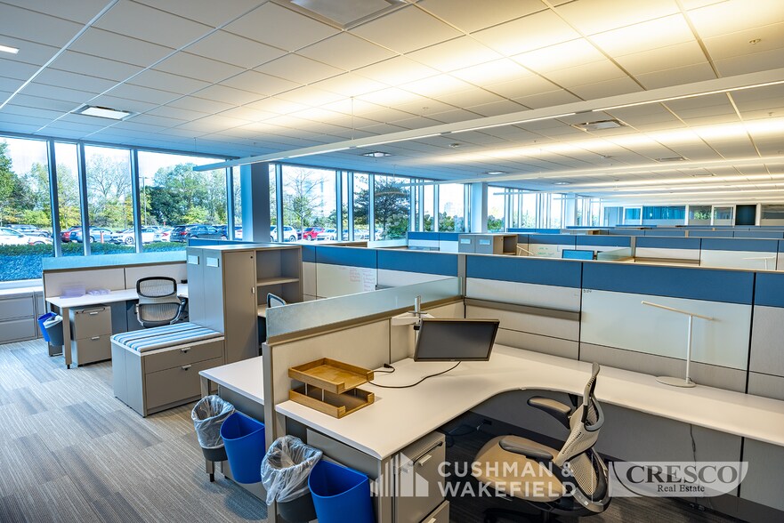 More Photos Of 25435 Harvard Rd, Beachwood Office For Lease