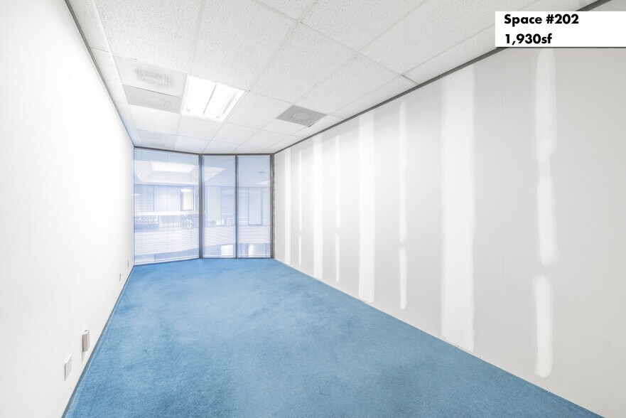 More Photos Of 1880 S Dairy Ashford Rd, Houston Office Residential For Lease