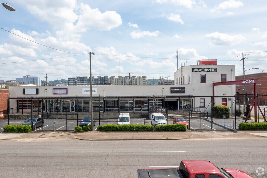 More Photos Of 1305 2nd Ave N, Birmingham Storefront Retail Office For Sale